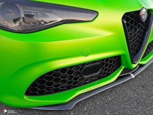 Alfa Romeo Giulia Front Spoiler - Carbon Fiber - Italia Style - Stile Italia - Sport/ Ti/ Veloce - V3 Alfa Romeo Giulia Front Spoiler - Carbon Fiber - Italia Style - Stile Italia - Sport/ Ti/ Veloce - V3